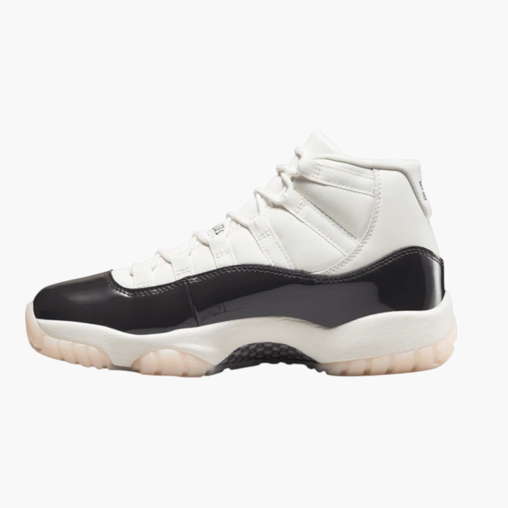 Jordan 11 Retro WMNS Neapolitan